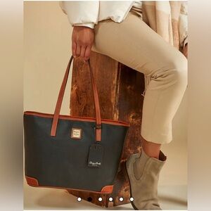 Dooney & Bourke Black Pebble Leather Charleston Shopper Bag Black Tan Pink
